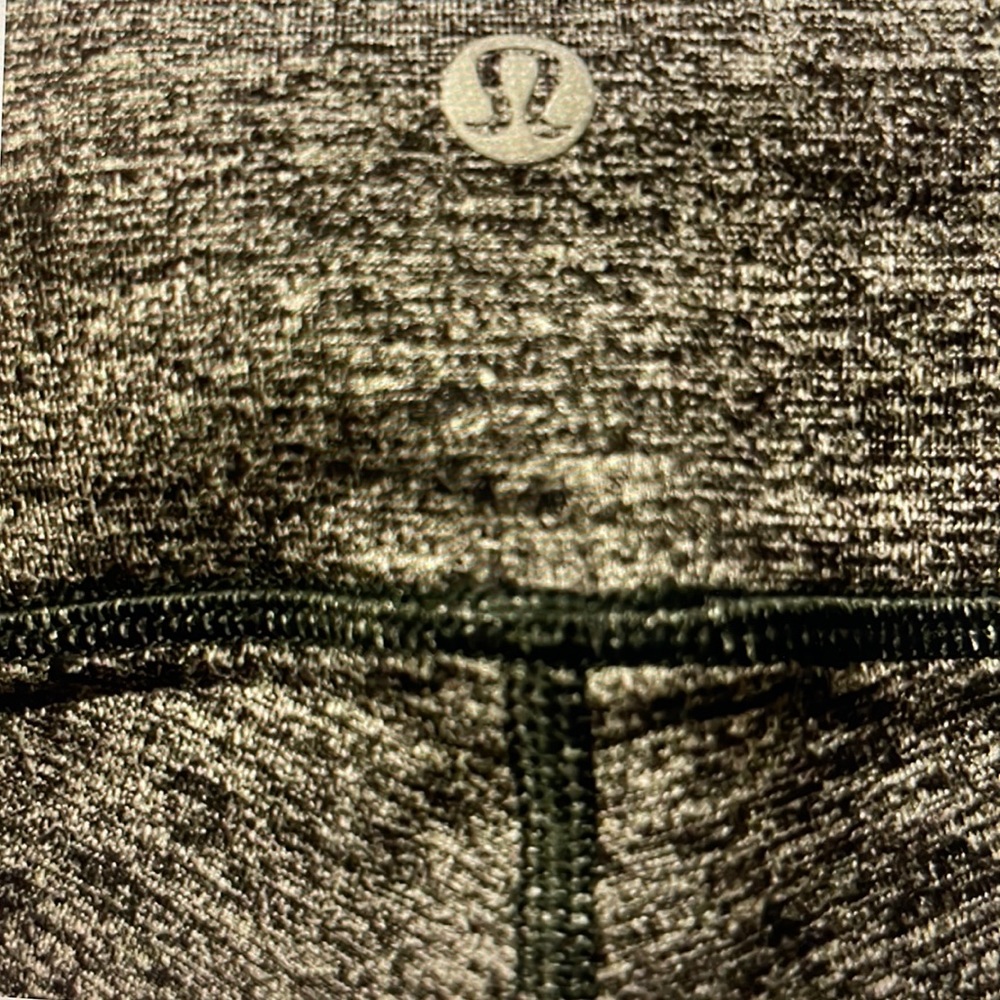 LULULEMON ATHLETICA MID RISE LEGGINGS. - Picture 3 of 7